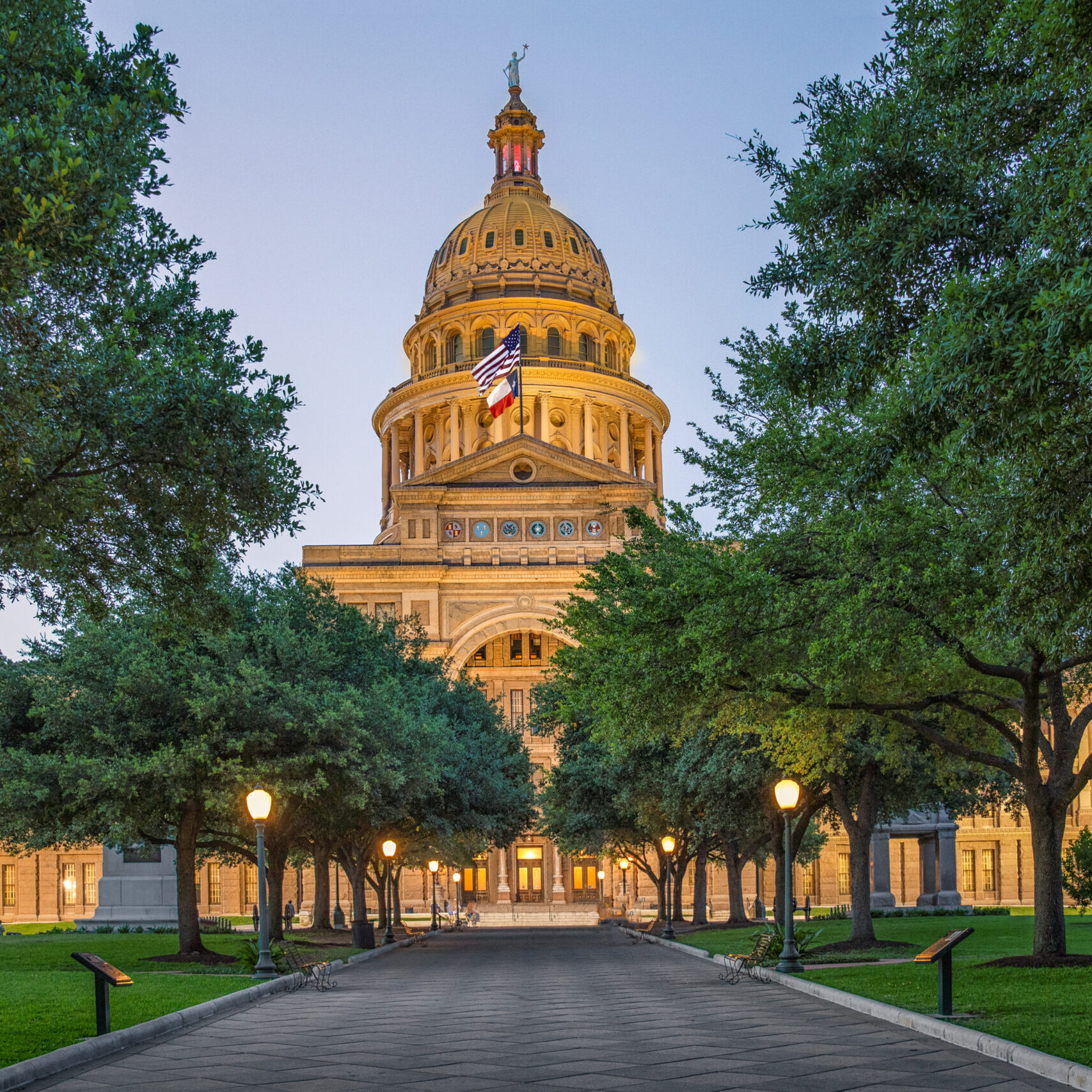 Austin State Capitol during bluehour