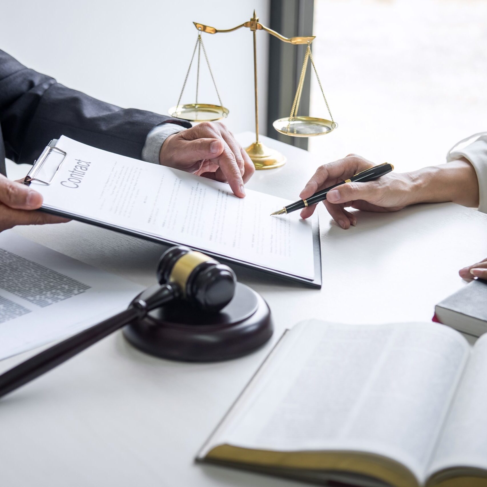 Good service cooperation, Consultation of Businesswoman and Male lawyer or judge counselor having team meeting with client, Law and Legal services concept.